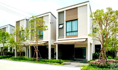 Houses for rent Benjasiri Park : 2-story townhome MEGA Bangna 1.9 km. 3 bedrooms Sukhumvit-Bangna 3 Muang Kaew Golf Course 600m.