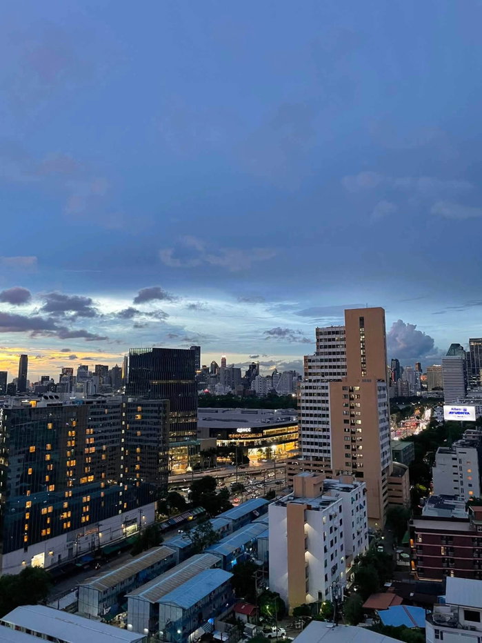 picture Life Rama 4–Asoke Condo For Rent / Line : @mintocondo - 4/10