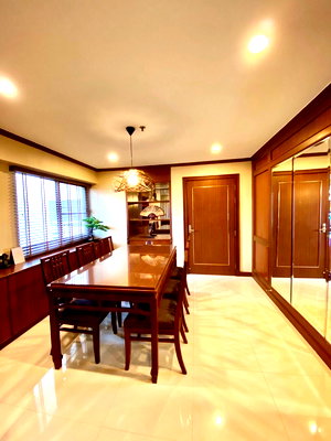 ขายคอนโด : 🔥 BAAN SUANPETCH SUKHUMVIT 39 – SPACIOUS CLASSIC LUXURY RESIDENCE NEAR BTS PHROM PHONG AT 18.7
