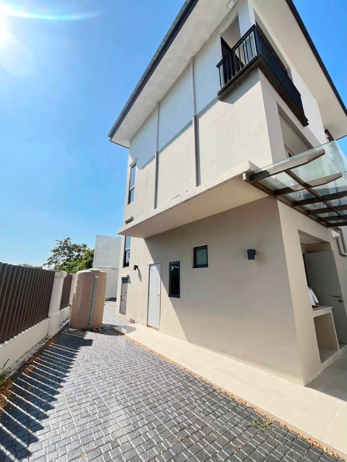 รูป P0831/[ขายอย่างเดียว] บ้านเดี่ยวหรู 3 ชั้น เอคิว อาร์เบอร์ สวนหลวง ร.9 – พัฒนาการ (AQ Arbor Suanluang Rama 9 - รูปที่ 3/16