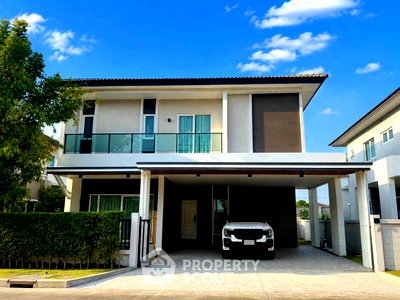 Houses for rent Bangkok : 4-BR House At Centro Rama 9-Krungthep Kreetha, Lat Krabang (ID 3156324)
