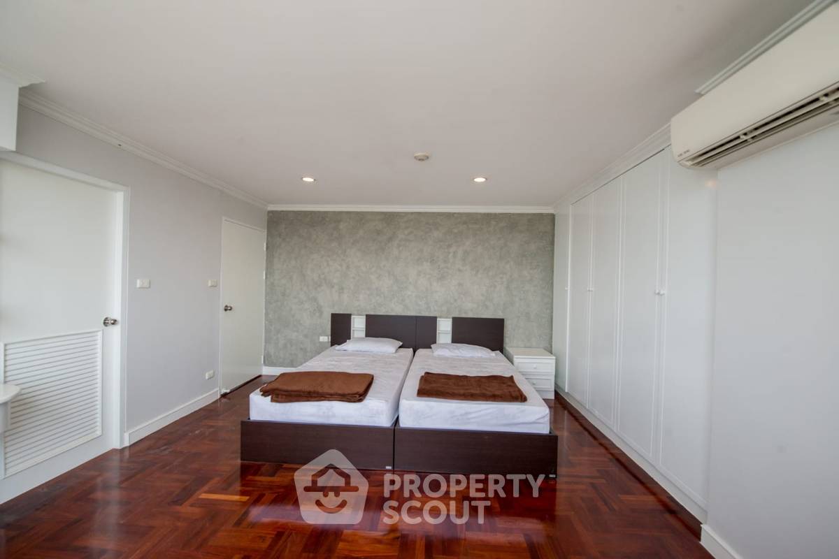 รูป คอนโดเลี้ยงสัตว์ได้ 3 ห้องนอน ขนาด 350 ตร.ม. Oriental Towers Condominium ใกล้ BTS เอกมัย (ID 3157143) - รูปที่ 22/29