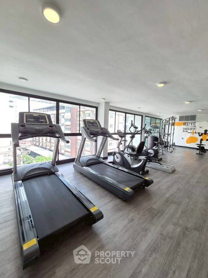 รูป คอนโดหนึ่งห้องนอนเลี้ยงสัตว์ได้ Chateau In Town Pinklao ใกล้ MRT สิรินธร (ID 3159844) - รูปที่ 8/9