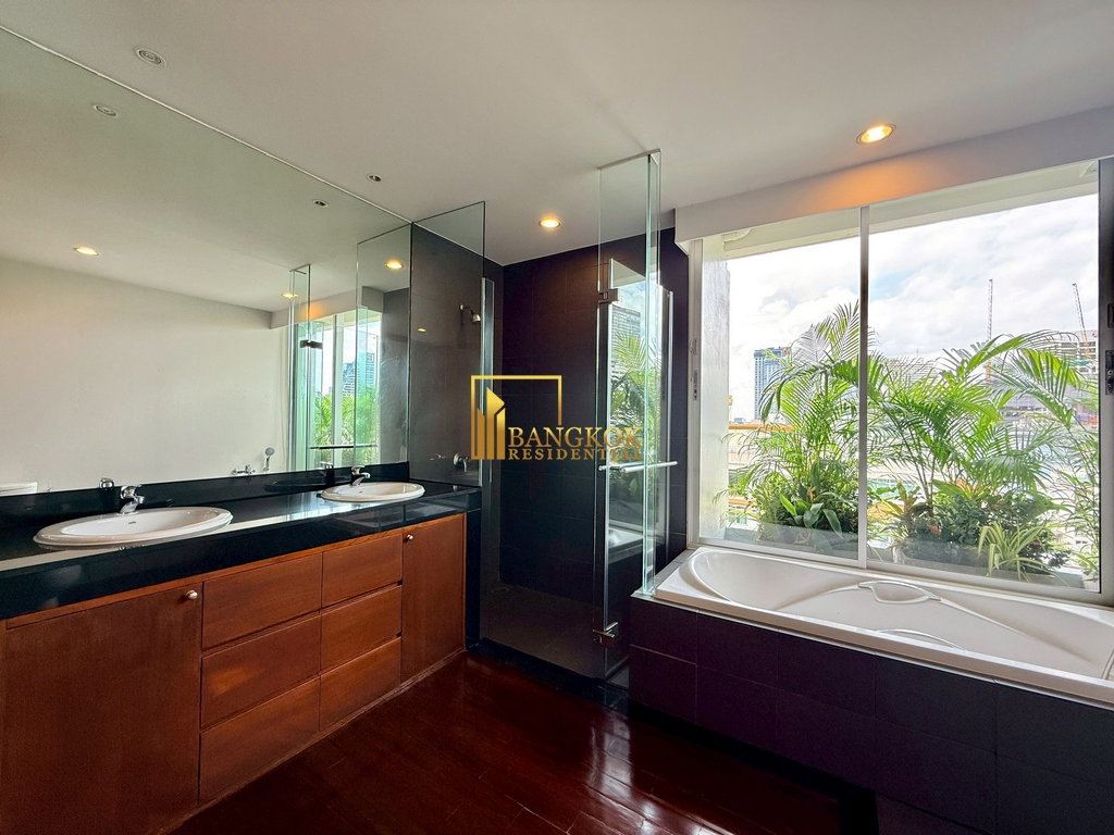 picture Impressive 4 Bedroom Luxury Apartment in Surasak Area - BR0527AP - 30/55