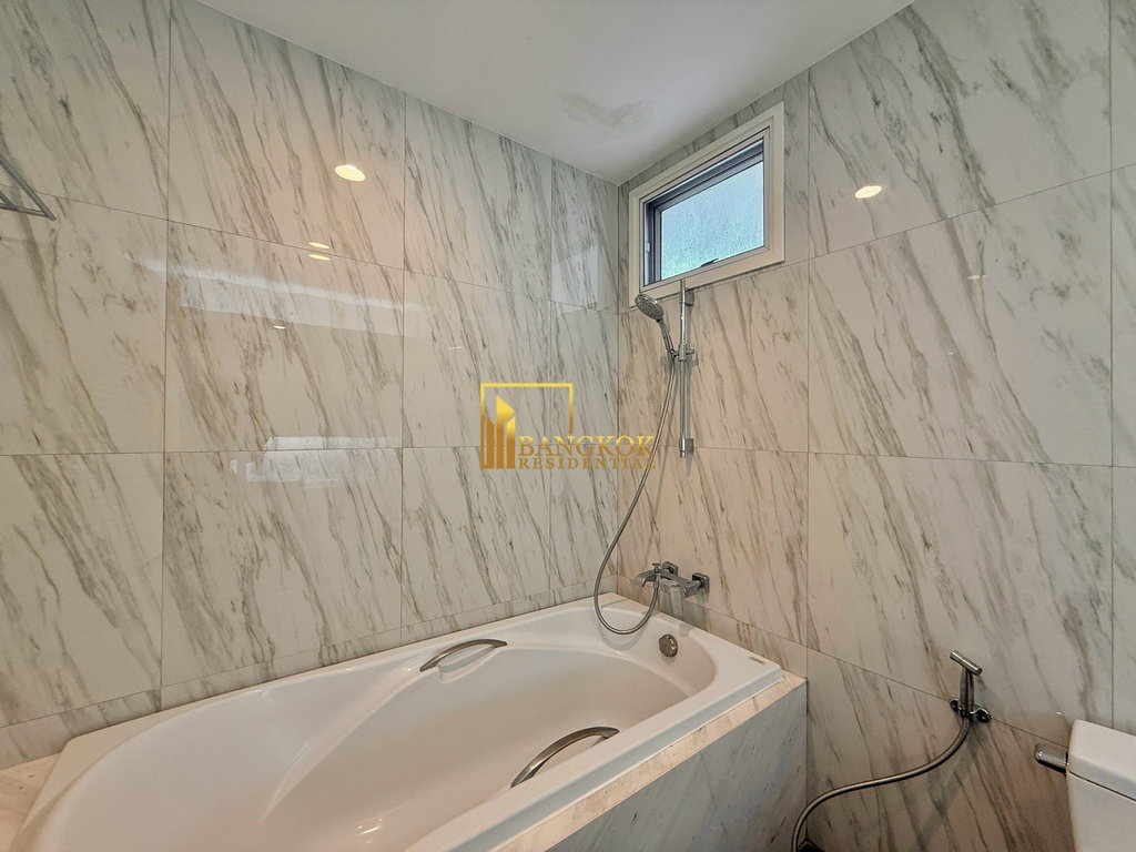 picture DS Tower 2 | Renovated 3 Bedroom Condo in Phrom Phong - BR19282CD - 17/38