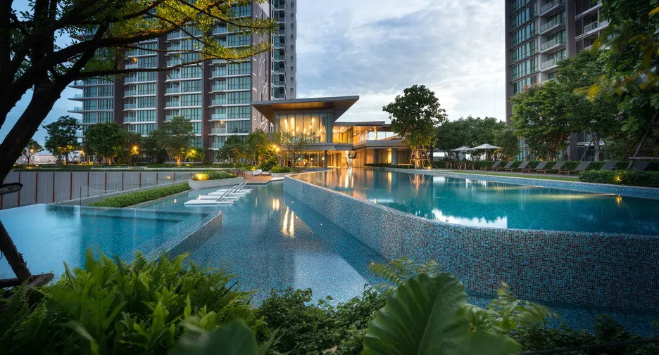 picture 🔥Rare Item! Beautiful Condo at Below Market Price! 333 Riverside - Book Now Before It's Gone! 🔥 - 1/1