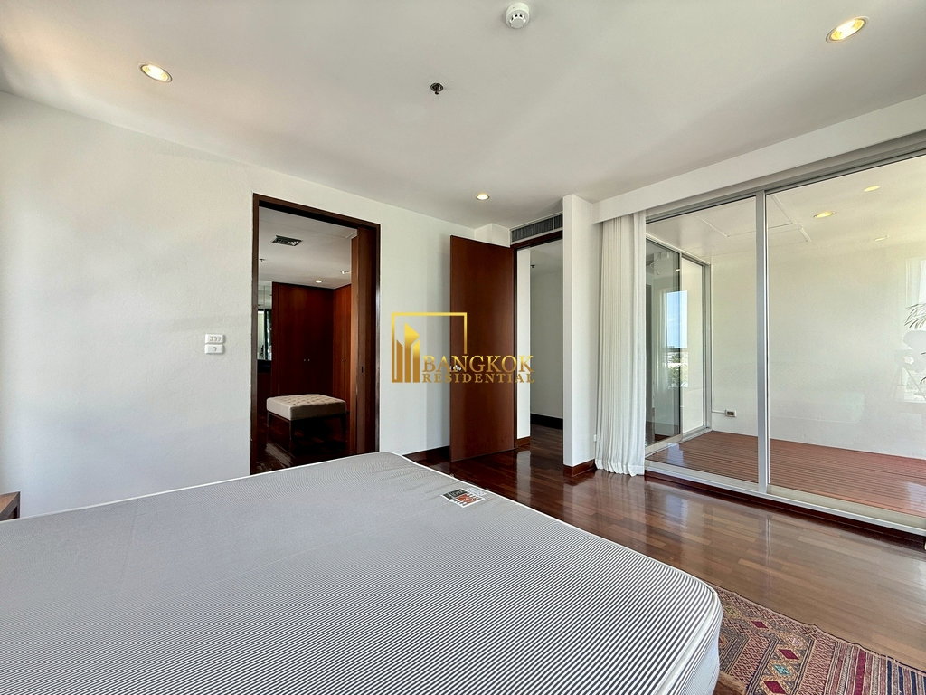 picture Impressive 4 Bedroom Luxury Apartment in Surasak Area - BR0527AP - 19/55