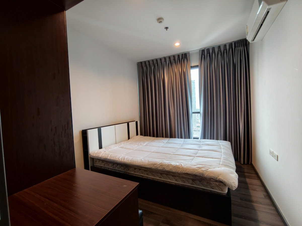 รูป คอนโด ให้เช่า : The Base Park East Sukhumvit 77 (( BTS Onnut Udomsuk  )) MK-02  line @livingbkk - รูปที่ 1/10