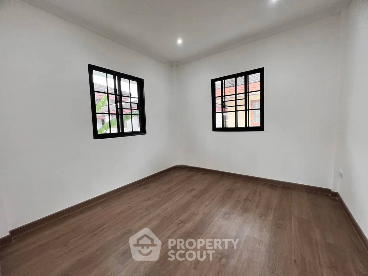 picture 3-BR 180 Sqm House For Sale At บ้านอักษรา, Thawi Watthana (ID 3158345) - 8/10