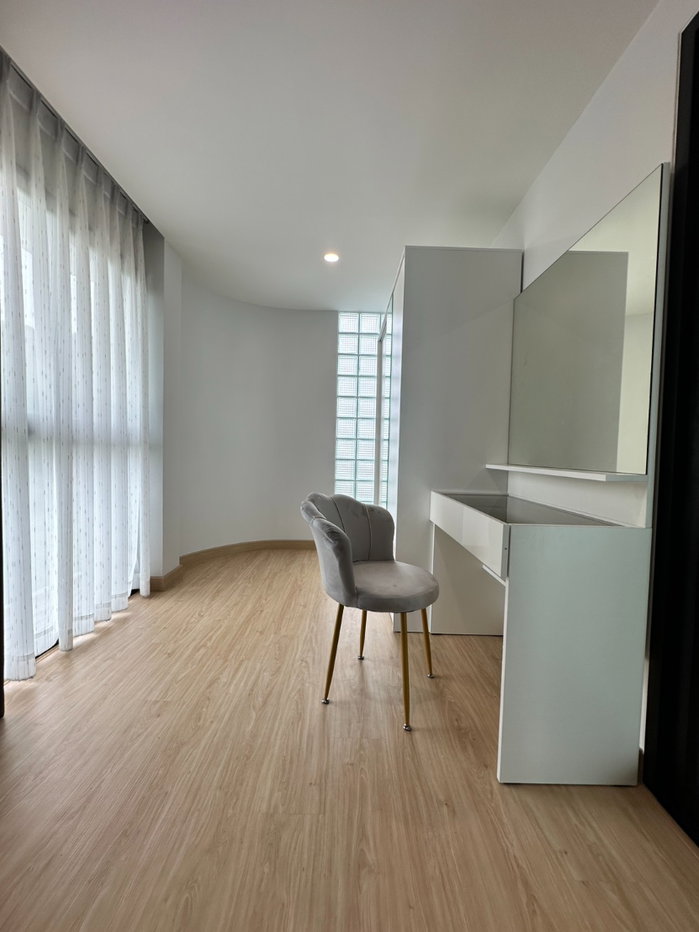 รูป 🏡✨ ขาย Pool Villa 2 ชั้น พร้อมสระว่ายน้ำส่วนตัว ฟังก์ชันระดับพรีเมียม ใกล้โรงเรียนนานาชาติ ✨🏡  C7MG100949 - รูปที่ 8/13