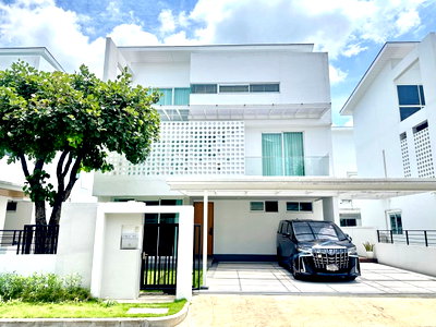 Houses for rent Benjasiri Park : Near Sukontasawat Market 800 m. 56 sq m. 282 sq m. Ekkamai-Ramintra 4 bedrooms 4 bathrooms The Walk Kaset Nawamin 900 m. Sukontasawat, 3-story