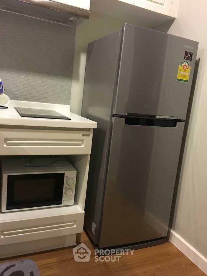 picture 1-BR Condolette Dwell Sukhumvit 26 Near BTS Phrom Phong (ID 511304) - 6/14