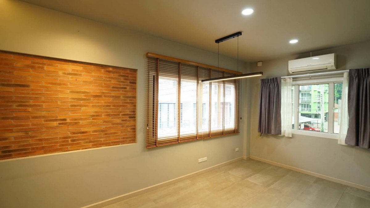 picture 🏢✨ For Sale: 2-Storey Office Building with Rooftop in a Prime Business Location ✨🏢 C8MG100764 - 14/25