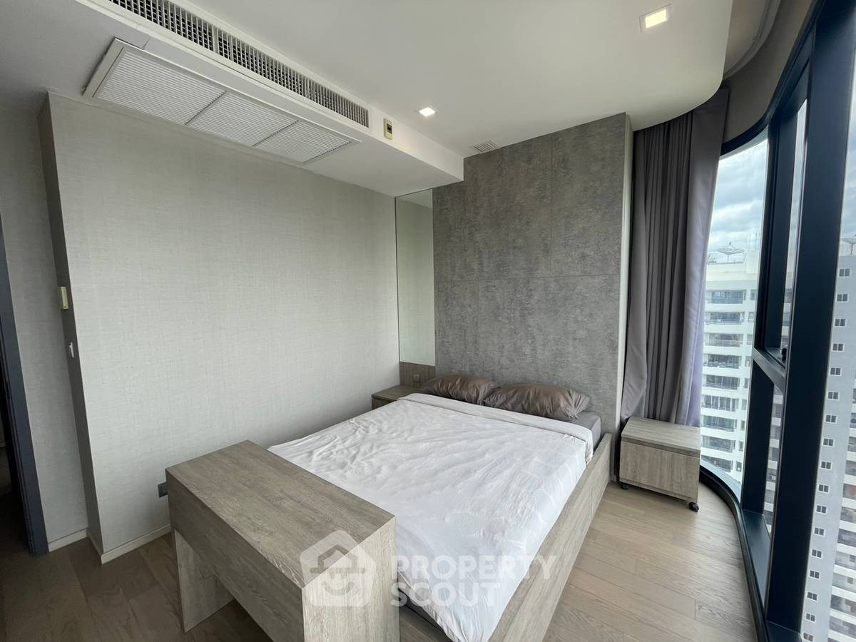 picture 2-BR 47 Sqm Condo On 32nd Floor, Ashton Asoke, 70m to MRT Sukhumvit (ID 387531) - 4/13