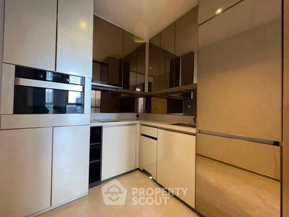 picture 1-BR Condo At The Reserve Sathorn, Walk To BTS Sala Daeng (ID 3124702) - 5/11