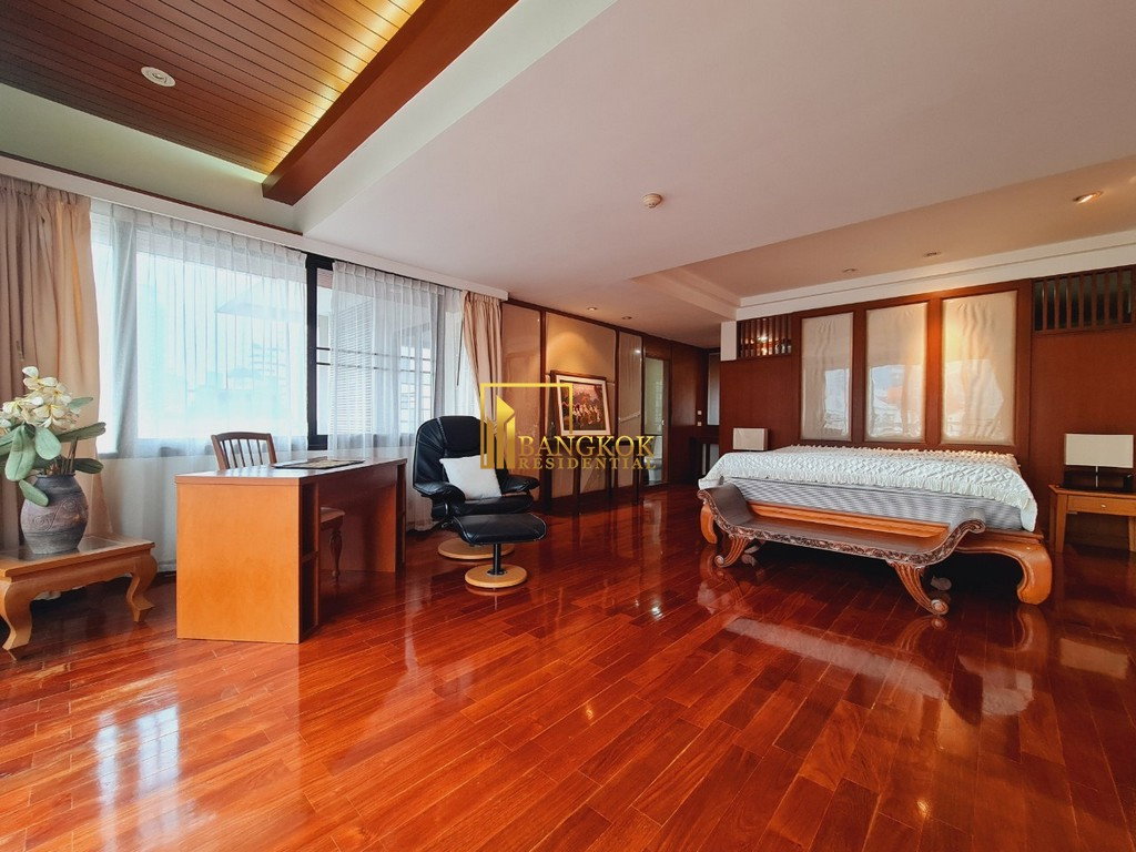รูป Generously Sized 5 Bed Penthouse Apartment in Phrom Phong - BR0180AP - รูปที่ 26/37