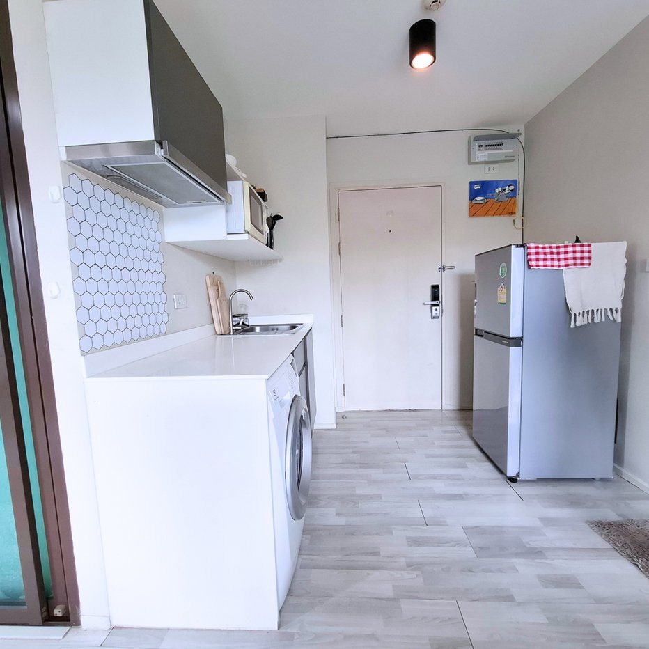 picture Zcape 3 Condominium Just 2 mins to Ceental Phuket - 9/12