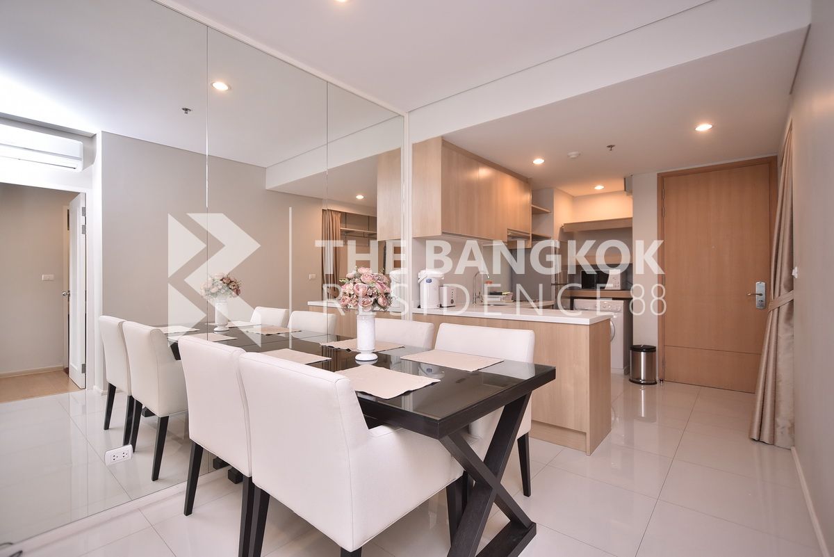 picture Villa Asoke near MRT Phetchaburi Station Unit Priced Below Market - 7/10