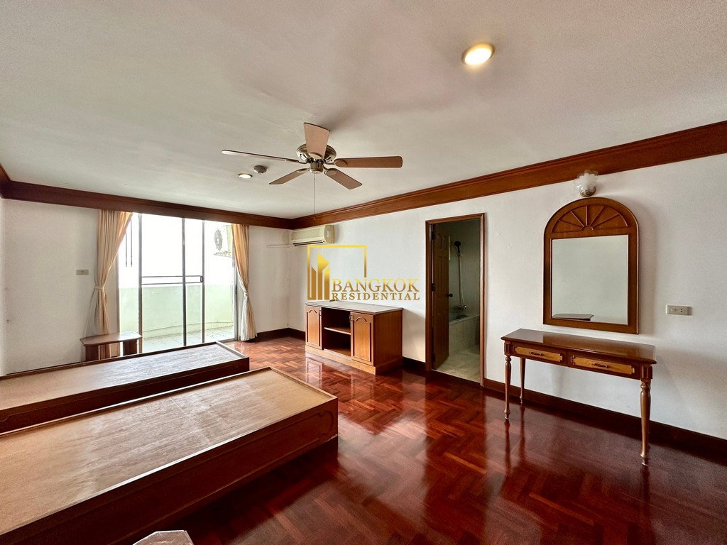 รูป Enormous 5 Bedroom Penthouse With Private Terrace in Ekkamai - BR21093AP - รูปที่ 20/54
