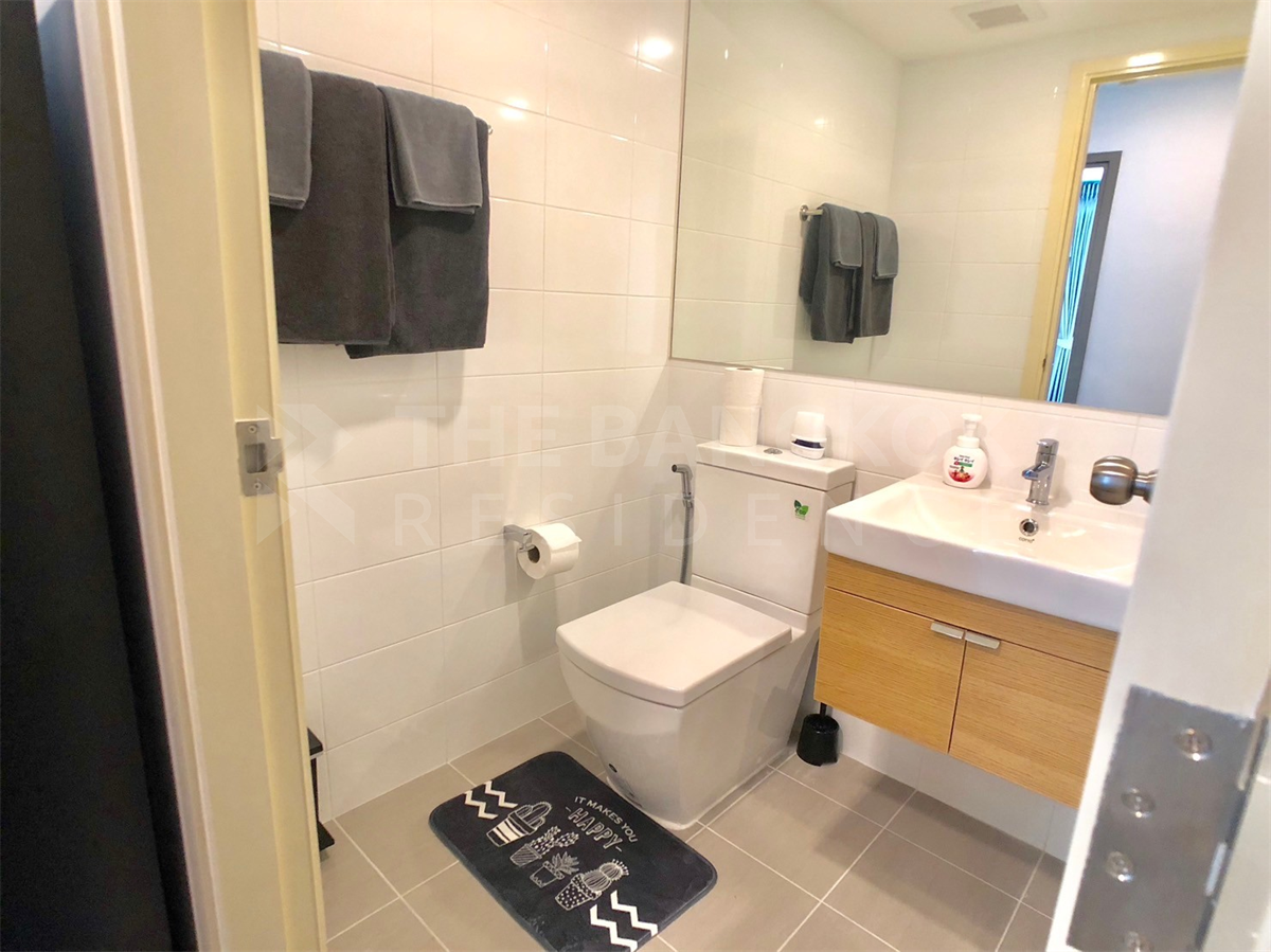 picture Room available, great price Notting Hill Jatujak - Interchange near BTS Saphan Khwai - 4/10