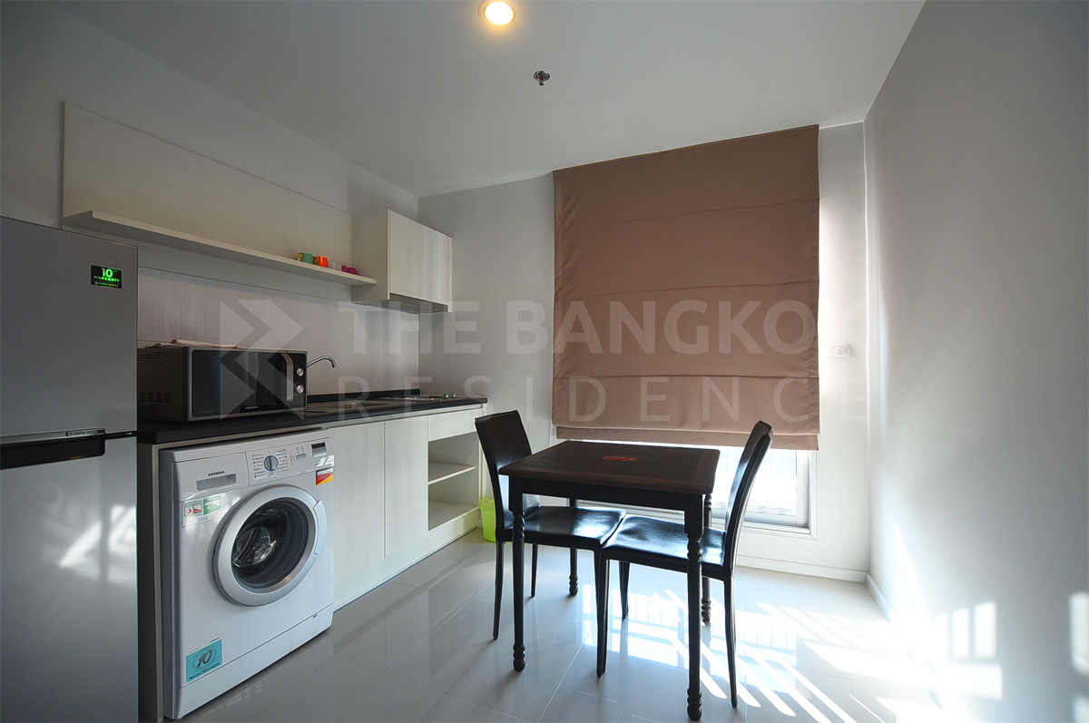 picture Aspire Rama 9 Hot Unit, Available for a Limited Time near MRT Rama 9 Station - 8/10