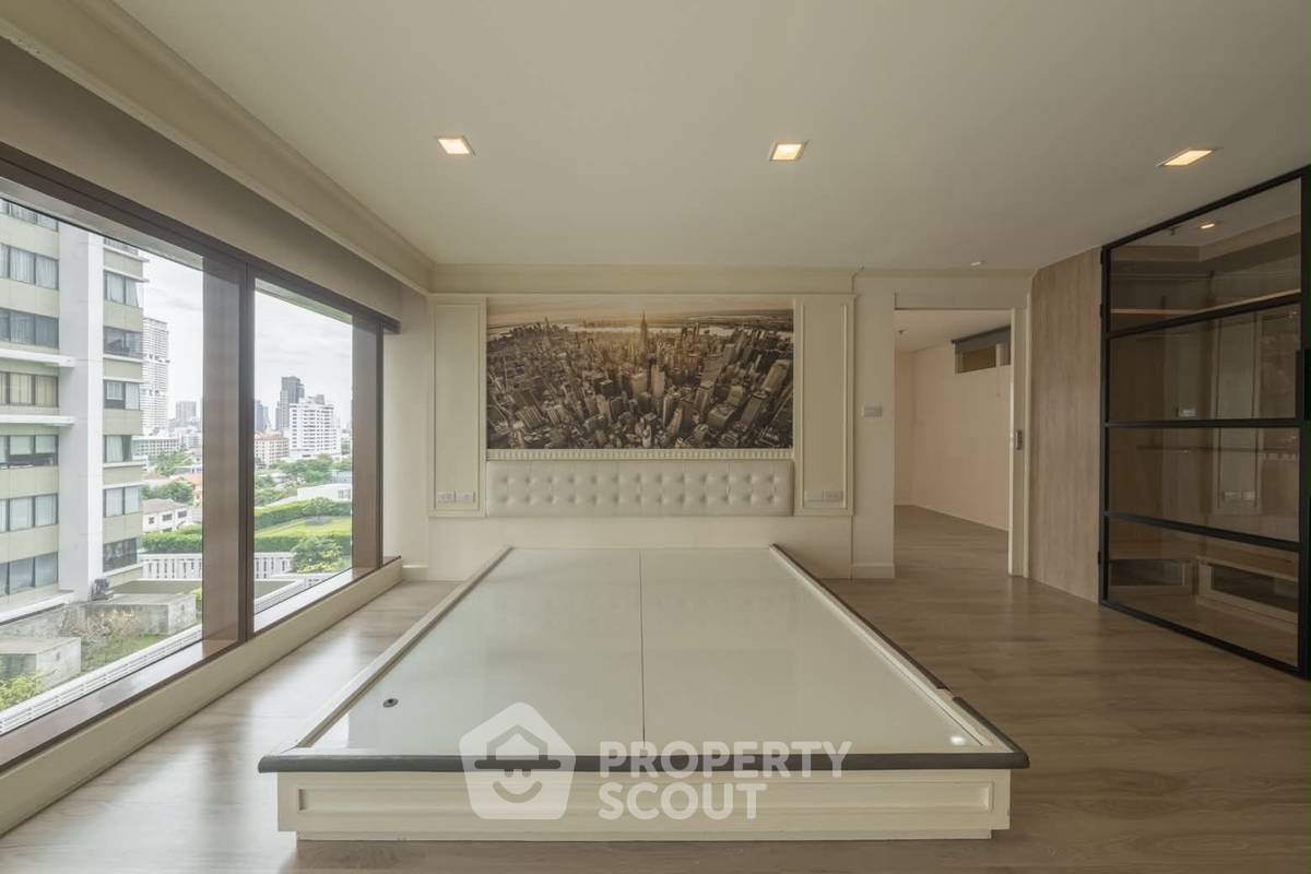 picture 2-BR Condo At The Emporio Place, Near BTS Phrom Phong (ID 2455279) - 6/10