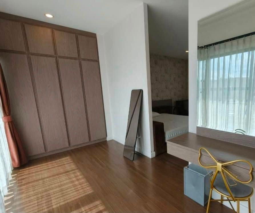รูป P0829/[ขาย] บ้านเดี่ยว 3 ชั้น หลังใหญ่ ลุมพินี แกรนด์ วิลล์ สวนหลวง ร.9 (Lumpini Grand Ville Suan Luang Rama 9)  - รูปที่ 6/10