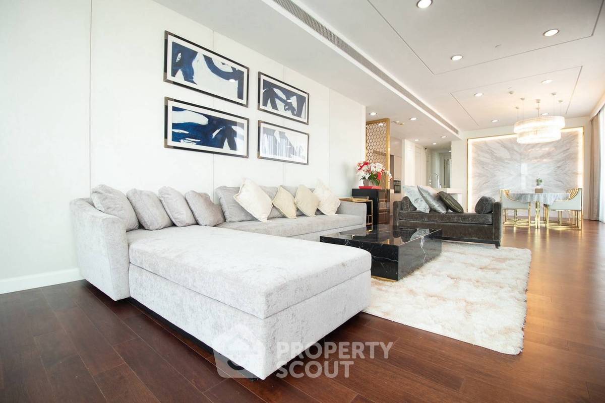 picture 3-BR 197 Sqm Near BTS Phrom Phong | Marque Sukhumvit (ID 3159139) - 8/15