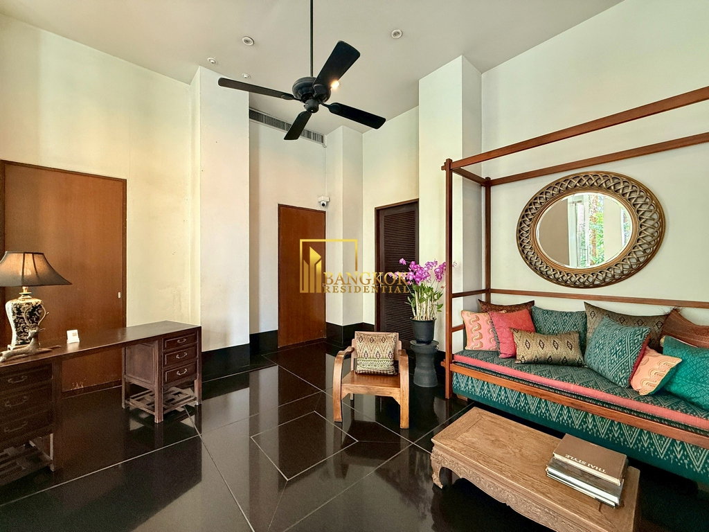 picture Impressive 4 Bedroom Luxury Apartment in Surasak Area - BR0527AP - 51/55