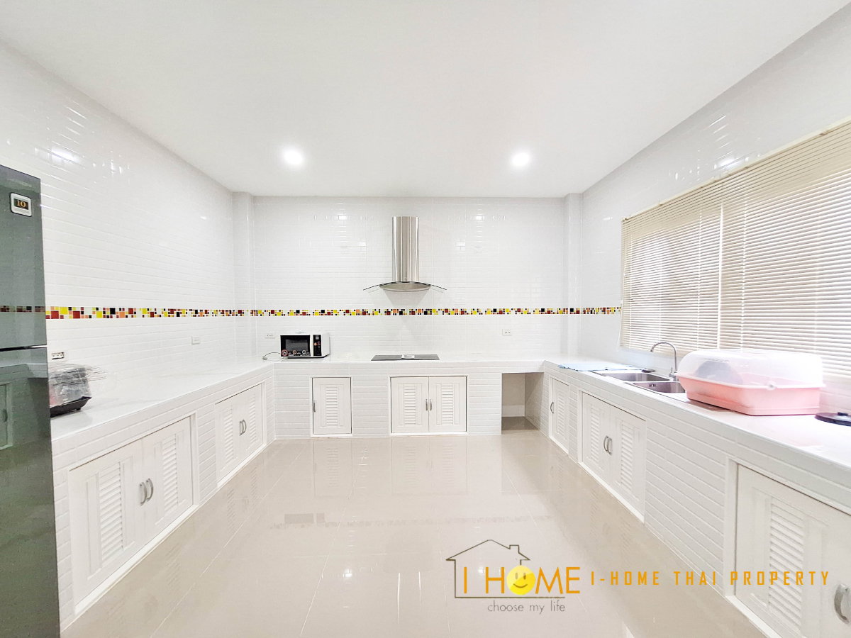 รูป 🏡✨ ให้เช่าบ้านเดี่ยว 2 ชั้น พื้นที่กว้าง เลี้ยงสัตว์ตัวเล็กได้ ใกล้กาดฝรั่งและโรงเรียนนานาชาติ ✨🏡 AHD-H1089 - รูปที่ 6/33