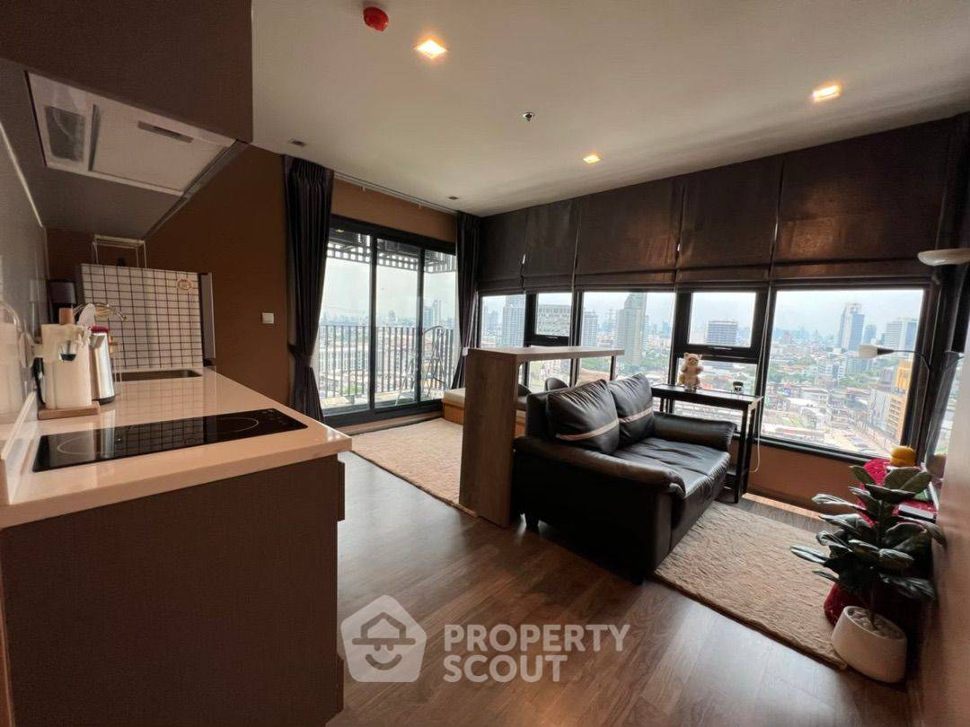 รูป ใกล้ BTS ห้าแยกลาดพร้าว เพียง 100 ม. | 1 ห้องนอน Life Ladprao Valley (ID 2083158) - รูปที่ 1/10