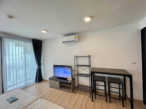 ให้เช่า คอนโด ชาโตว์ อินทาวน์ ปิ่นเกล้า (1 ห้องนอน) ชั้น 5 ตั้งอยู่ในซอยปิ่นเกล้า 4 แขวงบางยี่ขัน แขวงบางยี่ขัน