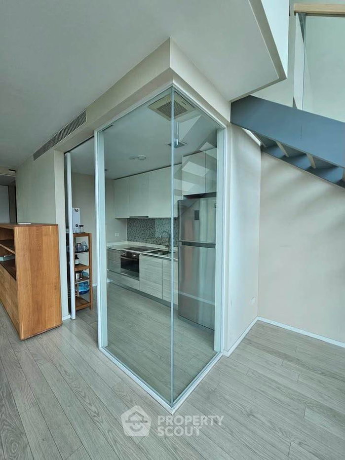 picture Spacious 2-BR 125 Sqm, The Room Sukhumvit 21 Near MRT Sukhumvit (ID 3159977) - 8/9