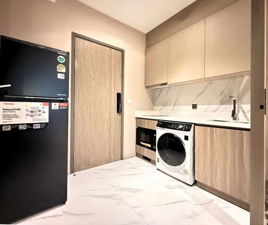 รูป RS7299 ให้เช่า Rhythm Ekkamai Estate คอนโดหรูชั้นสูง วิวเมืองสวย ใจกลางเอกมัย พร้อมเข้าอยู่ ฟรี Wi-Fi ใกล้ BTS เอกมัย - รูปที่ 2/22