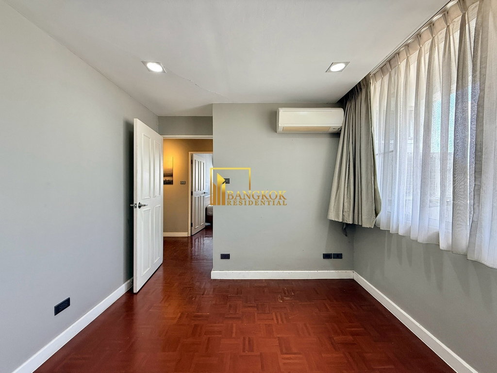 picture DS Tower 2 | Renovated 3 Bedroom Condo in Phrom Phong - BR19282CD - 19/38