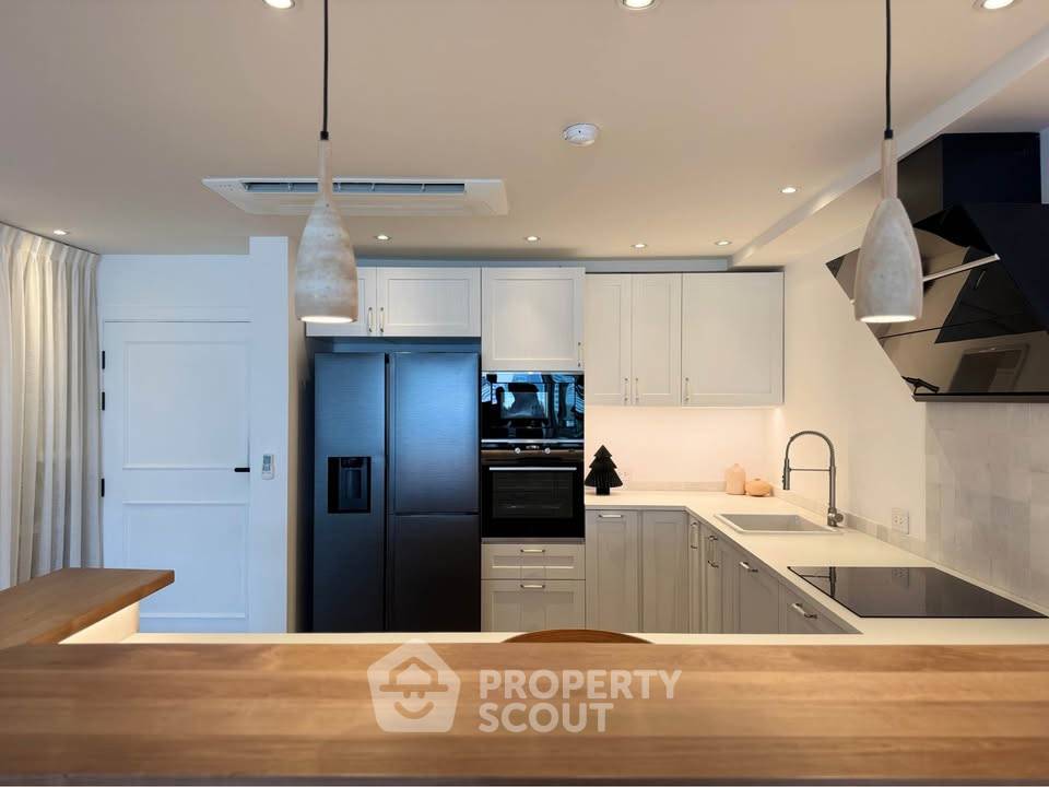 picture 3-BR Condo At D.S. Tower 2 Sukhumvit 39 Near MRT Sukhumvit (ID 3157438) - 12/36