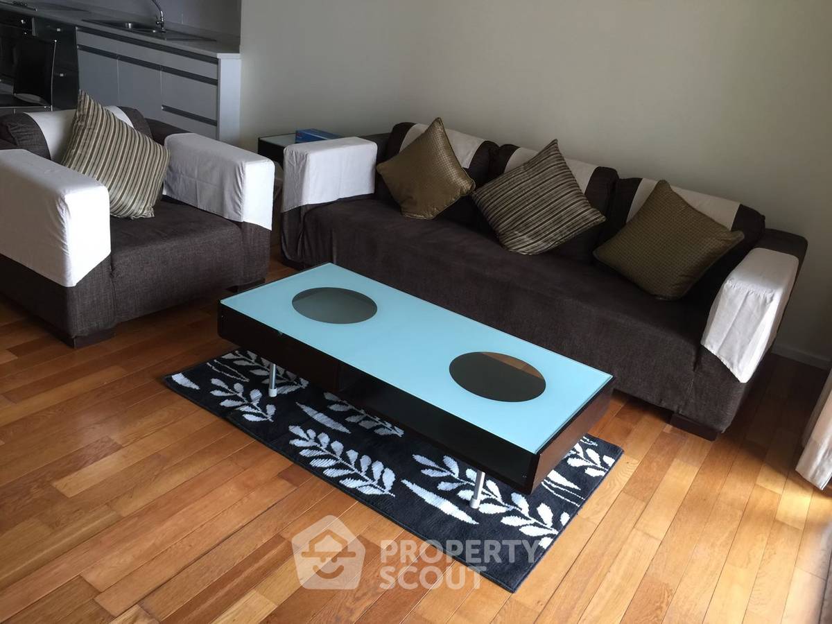 picture Great Value 2-BR The Lakes Bangkok, 27th Floor Near BTS Asoke (ID 514927) - 3/12