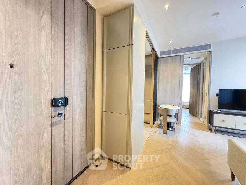 picture 1-BR Condo The Reserve Sathorn, 20th-Floor 50 Sqm Near BTS Sala Daeng (ID 3086263) - 4/11