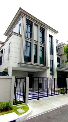 Twin houses for rent Central Plaza Bang Na : Luxury House for Rent Bangna | Srinakarin–Bangna | 4BR Fully Furnished | Near Mega Bangna | Central Bangna & International Schools
