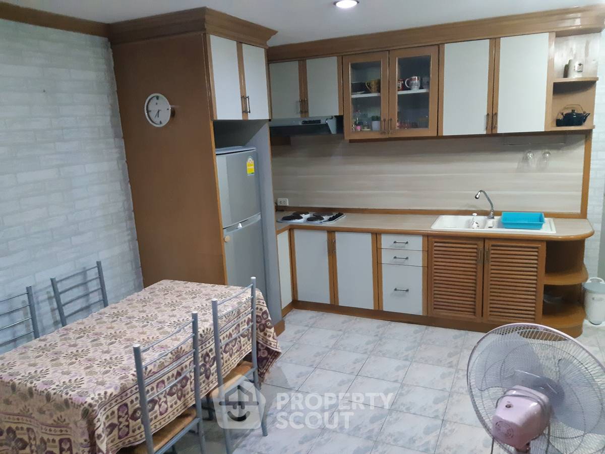 รูป คอนโด 2 ห้องนอน Waterford Park Rama 4 ใกล้ BTS พระโขนง (ID 437827) - รูปที่ 6/15