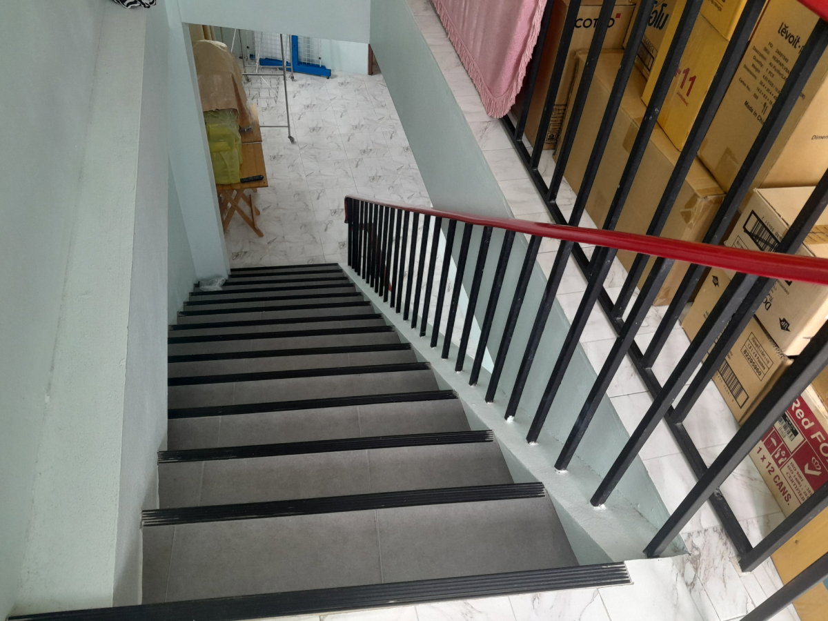 รูป ขายตึก 5 ชั้น พร้อมบ้านเดี่ยวชั้นเดียว ซอยเพชเกษม 79 เนื้อที่ 146 ตรว - รูปที่ 11/11