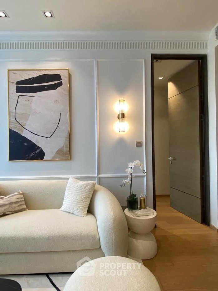 picture Spacious 1-BR 58 Sqm At 28 Chidlom Near BTS Chit Lom (ID 3160906) - 9/9