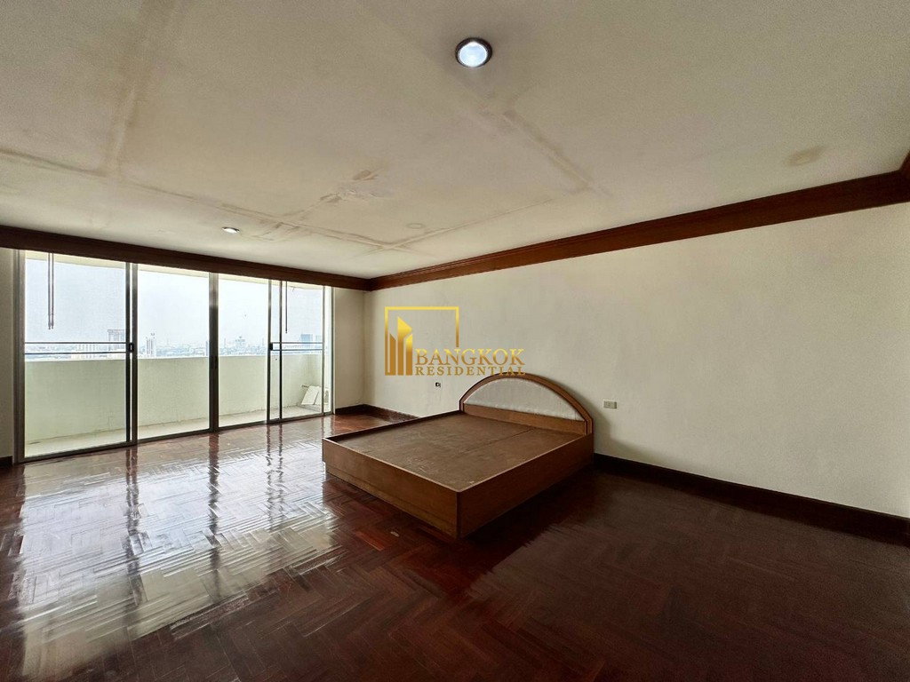 รูป Enormous 5 Bedroom Penthouse With Private Terrace in Ekkamai - BR21093AP - รูปที่ 17/54
