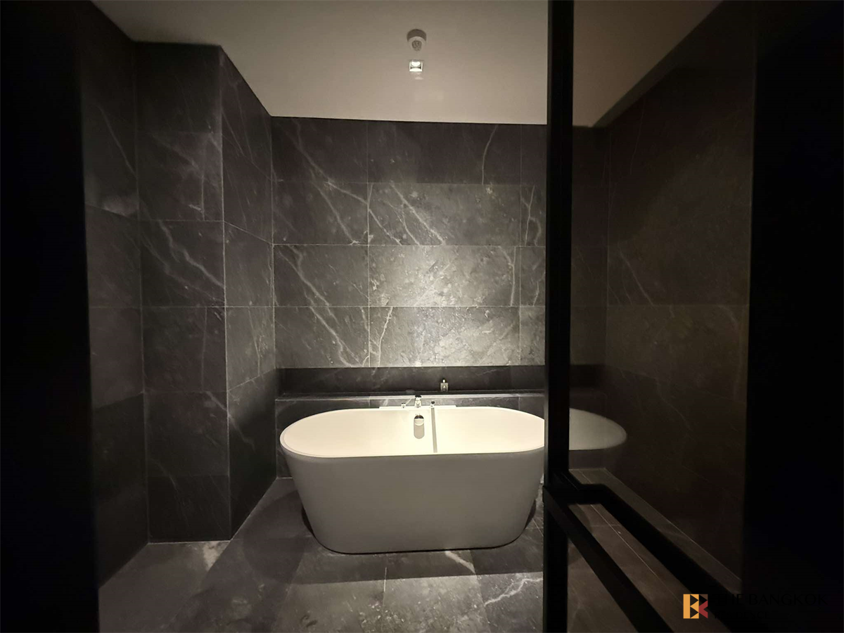 picture Banyan Tree Residence Riverside Bangkok Live the Luxury Style in a High-potential Location - 9/10