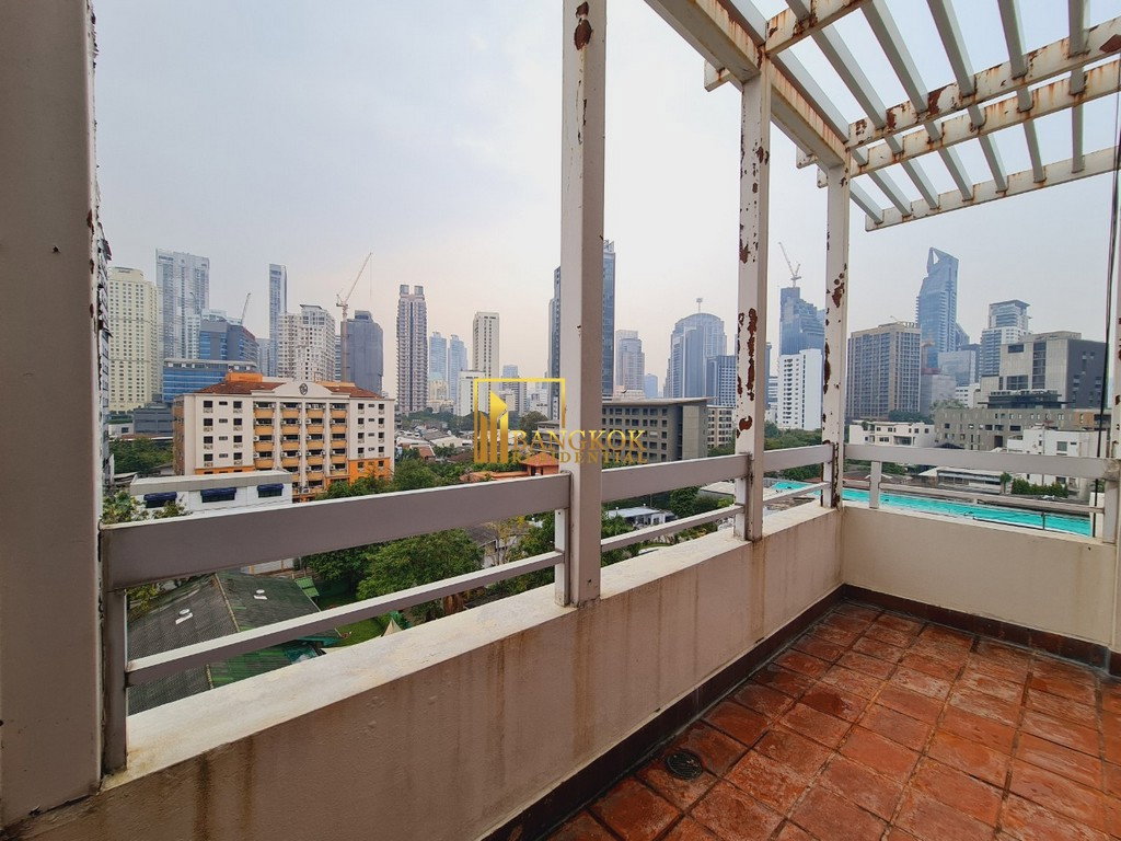 รูป Generously Sized 5 Bed Penthouse Apartment in Phrom Phong - BR0180AP - รูปที่ 33/37