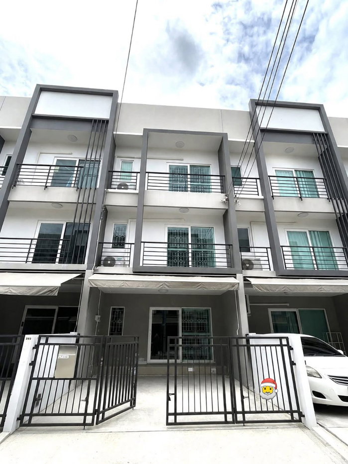 รูป 🏡 ทาวน์โฮม 3 ชั้น ให้เช่า บ้านกลางเมือง สวนหลวง 3 ห้องนอน 3 ห้องน้ำ พร้อมเข้าอยู่ ทำเลศักยภาพ ใกล้ศรีนครินทร์ – พัฒนาการ - รูปที่ 1/10