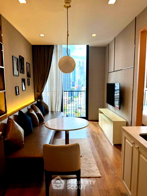 Condos for rent : 19th-Floor 1-BR At Noble Be 33 Near BTS Phrom Phong (ID 3161367)