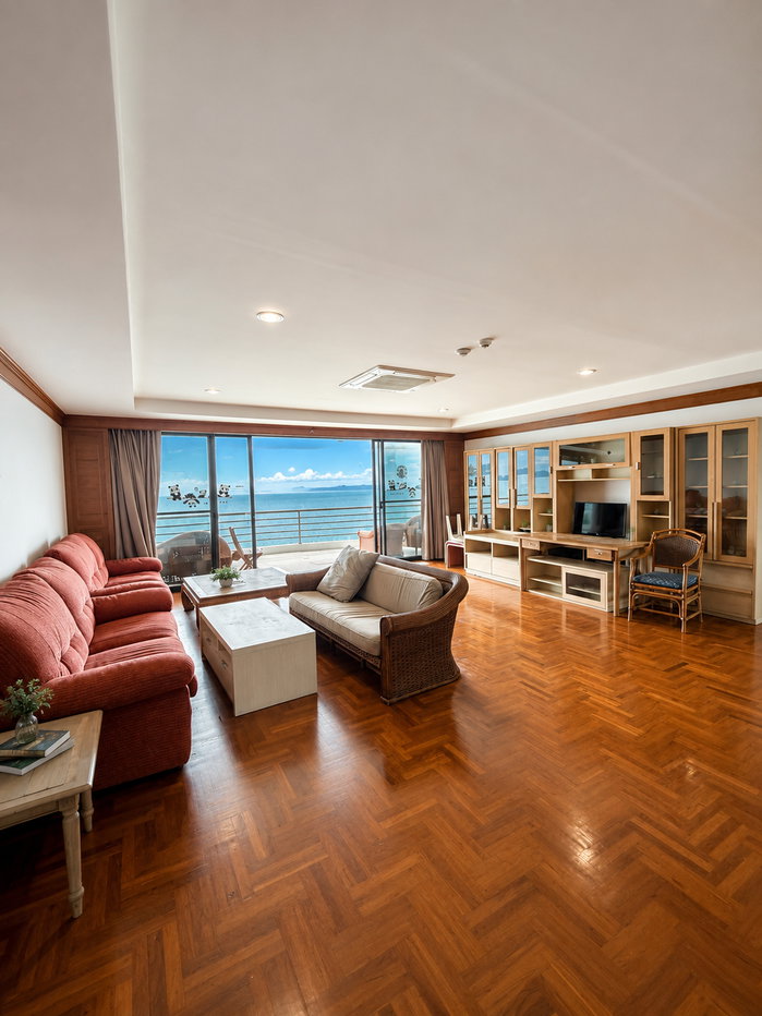 รูป Royal Cliff Garden / 4 Bedrooms (FOR RENT) KP069 - รูปที่ 1/18