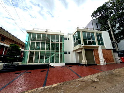 Office for sale Chiang Mai : 🏢✨ For Sale: 2-Storey Office Building with Rooftop in a Prime Business Location ✨🏢  C8MG100764