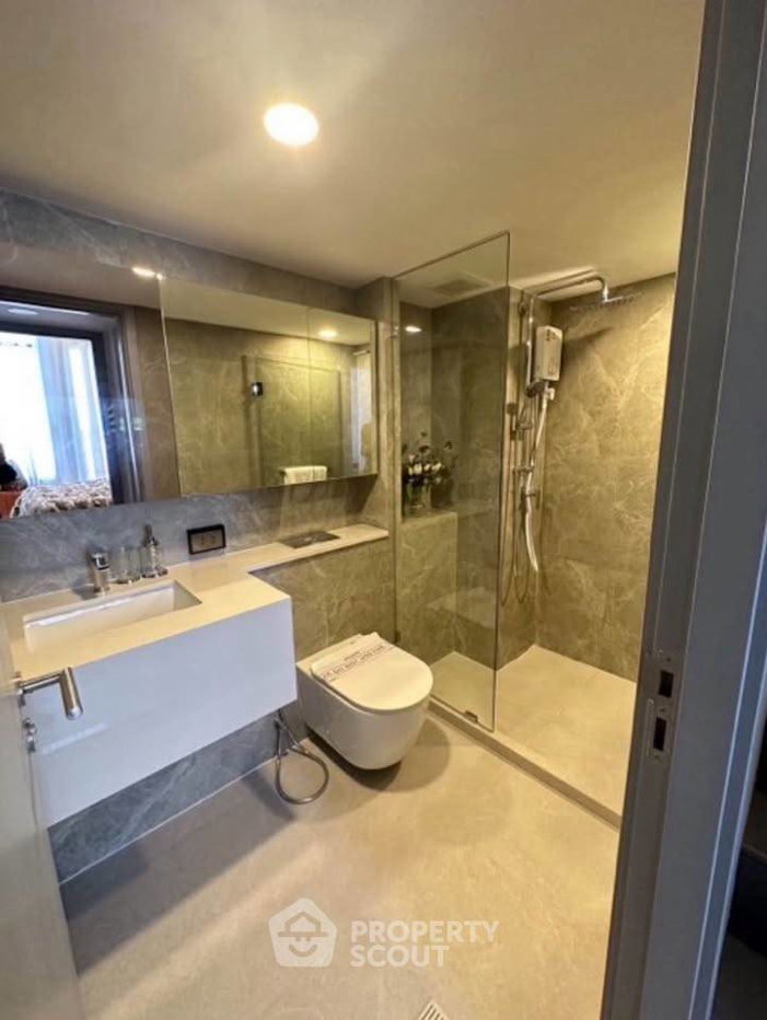 picture 200m To MRT Huai Khwang | 2-BR SOHO Bangkok Ratchada For Sale (ID 3159979) - 16/16